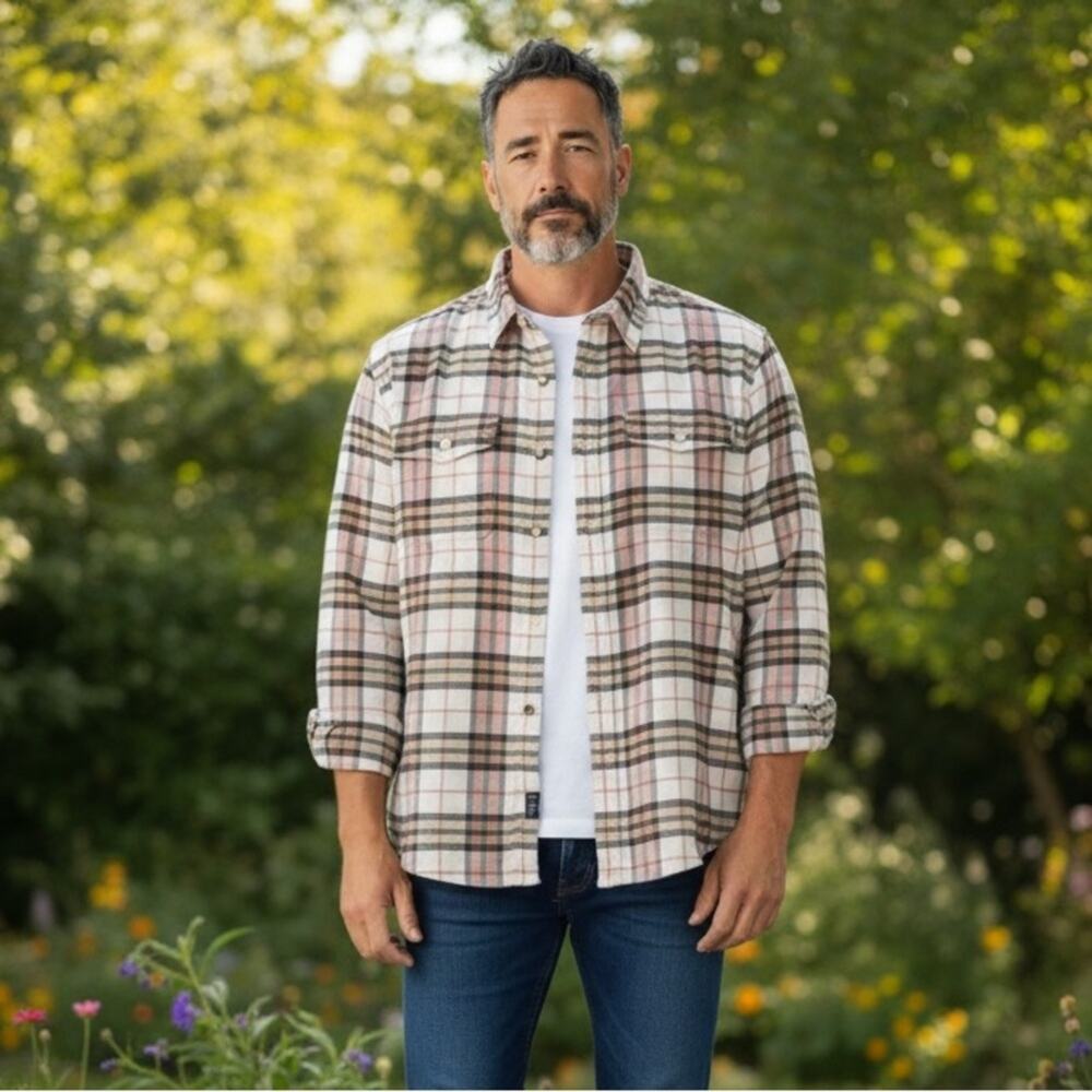 AMERICAN EAGLE Men’s XL Plaid Flannel Shirt